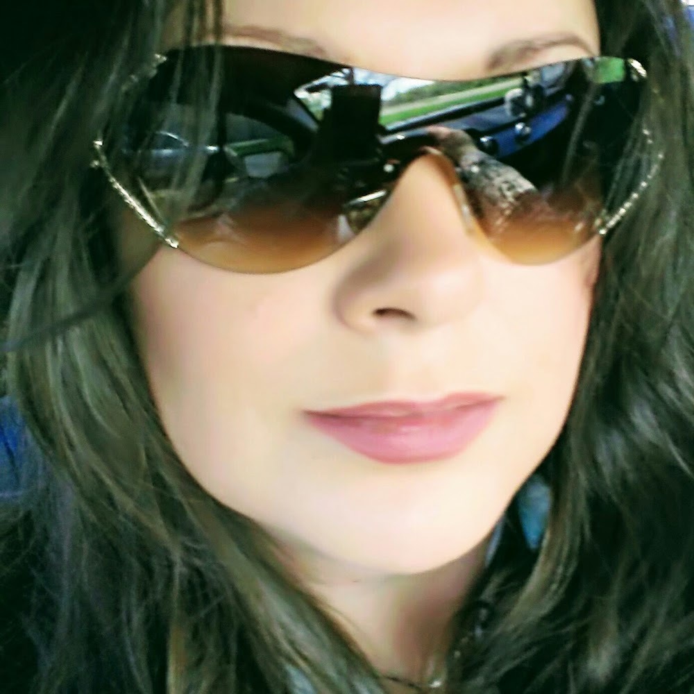 Meet your Posher, Liza